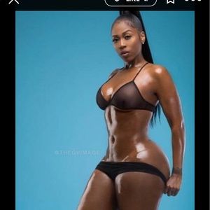 Meet your Posher, Keelisha